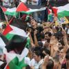 فرحة عارمة تجتاح الشارع الفلسطيني المجروح 