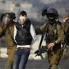 الاحتلال يعتقل فلسطينياً بزعم محاولته تنفيذ عملية دهس بقلقيلية