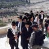 مستوطنون يؤدون طقوس تلمودية قرب المسجد الأقصى في القدس