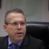"أردان" يطلب تقليص أوقات استحمام الأسرى