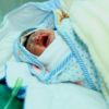 زوجة الأسير محمد طحاينة تنجب طفلاً من نطفة مهربة