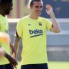 برشلونة يستعيد جريزمان وديمبلي في وقت حاسم