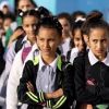 عشرات آلاف الطلاب يعودون إلى مدارسهم في غزة